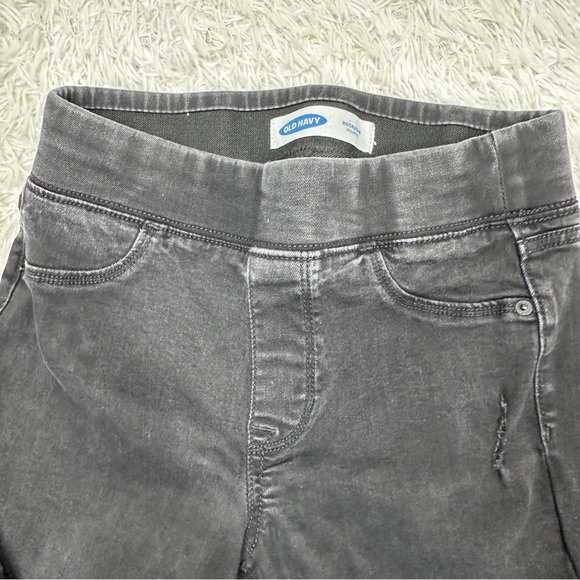 Old Navy Rockstar Pull On Jeggings Black Size 4 Tall Distressed Mid Rise - Picture 4 of 7